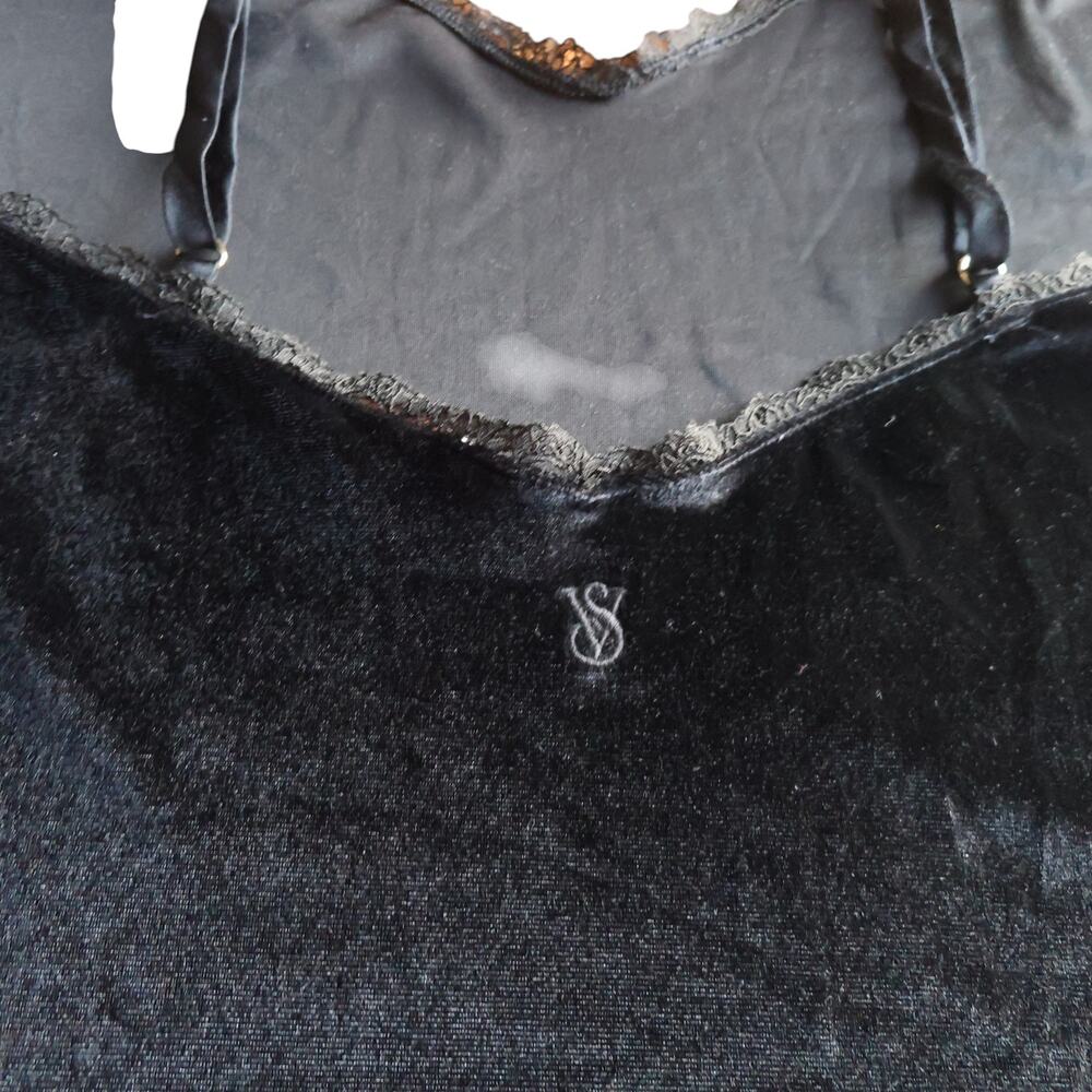 Victoria’s Secret Slip Dress XL Lace Trim XL Feminine Romantic Black Velvet EUC - Picture 8 of 11